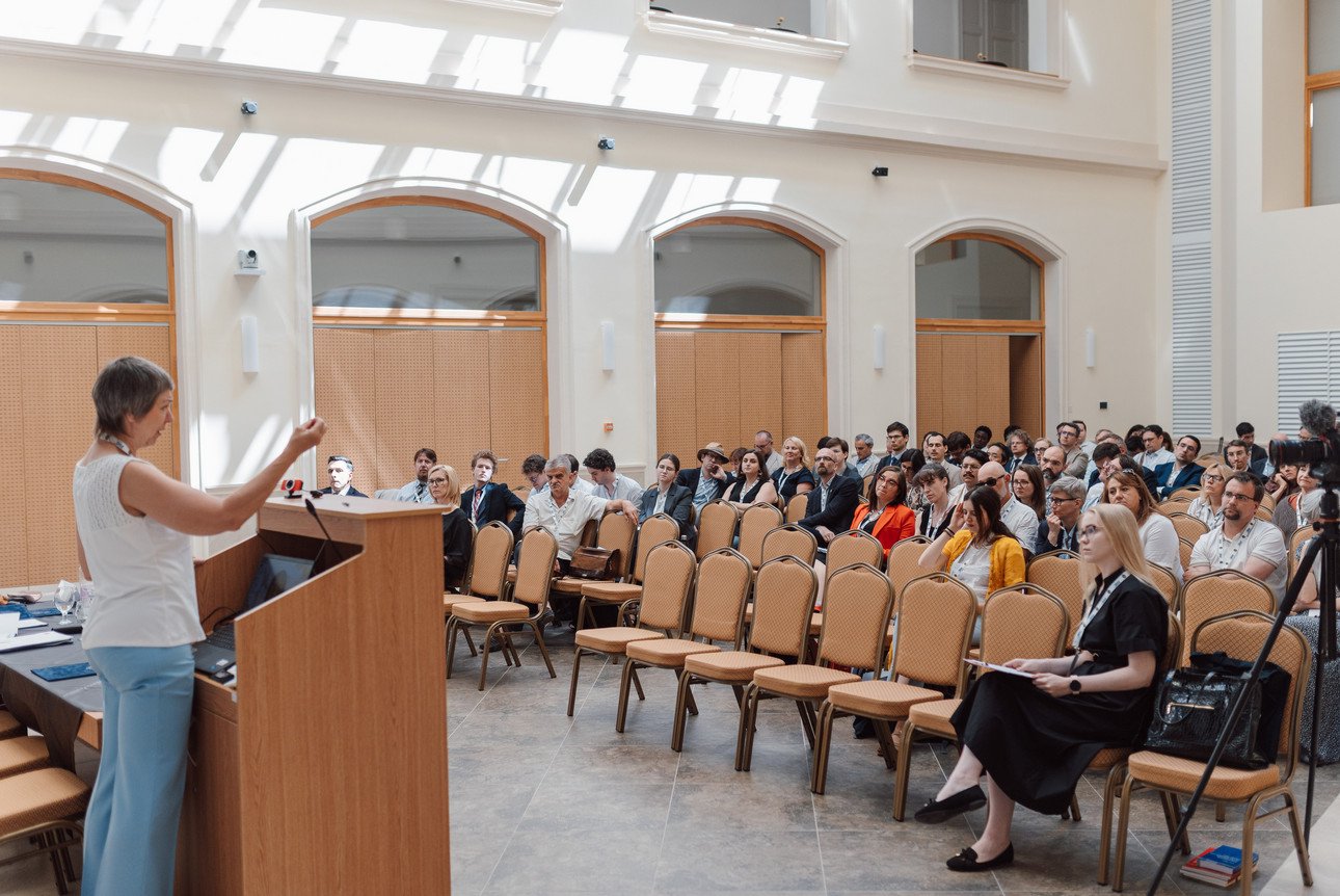 Prof. Dr. Ulrike M&uuml;&szlig;ig at the 8th Biennial Conference of the ESCLH: Back to the Past and Building the Future